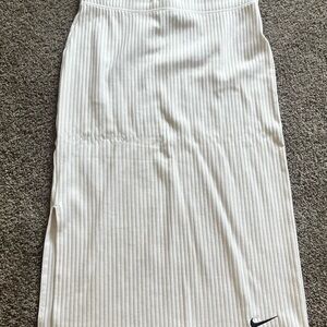 Nike Women's Cream Skirt